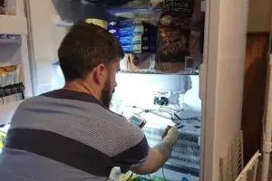 Refrigerator repair service